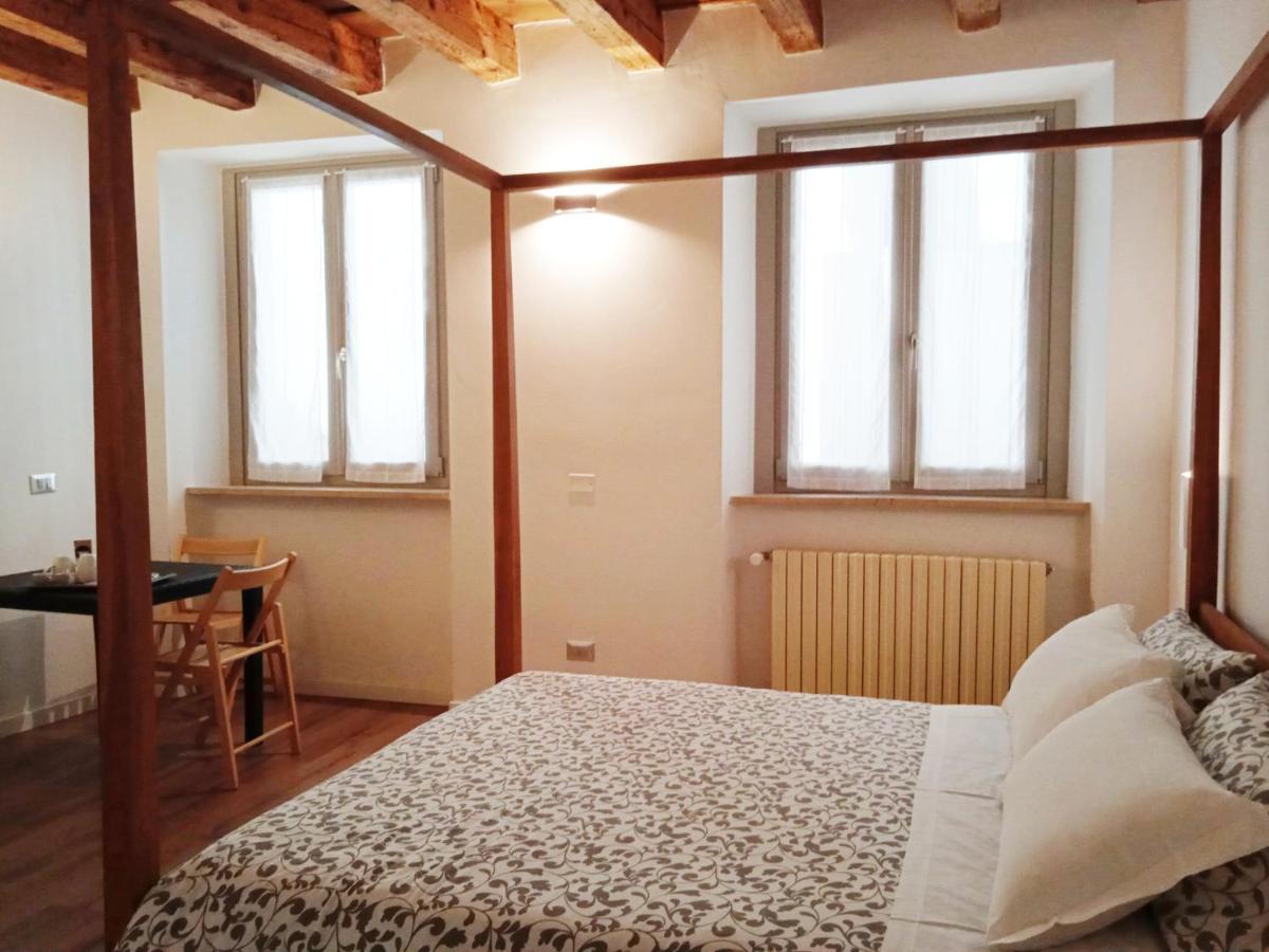 Moira Rooms Bergamo Buitenkant foto