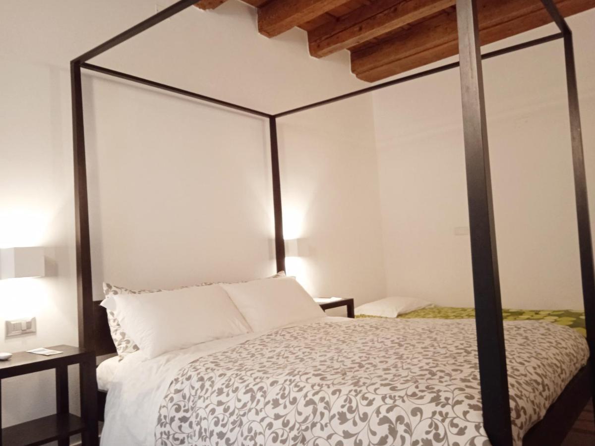 Moira Rooms Bergamo Buitenkant foto